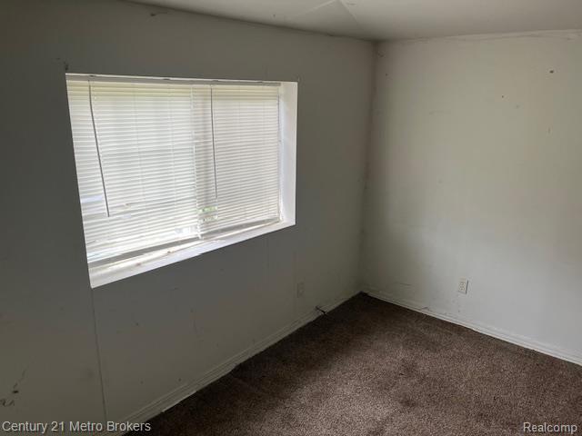 1329 E Decamp St, Burton, MI 48529 - photo 6