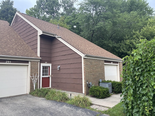 297 E 24th St, Holland, MI 49423 - photo 1