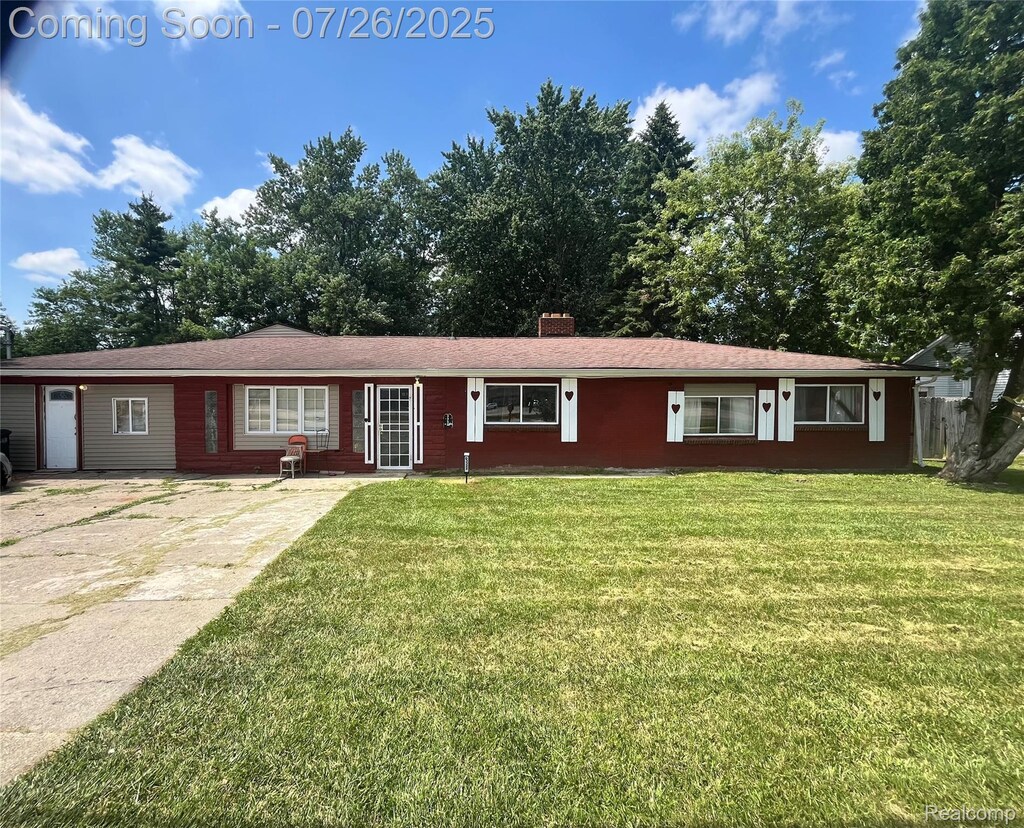 3322 Fenton Rd, Flint, MI 48507 - photo 1