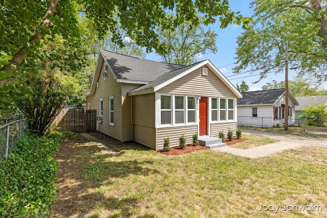920 Wilson Ave, Muskegon, MI 49441 - photo 2