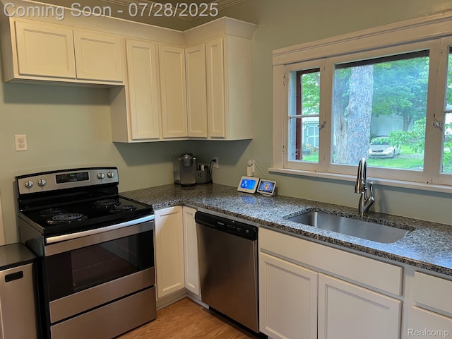 617 N Madison St, Lapeer, MI 48446 - photo 17