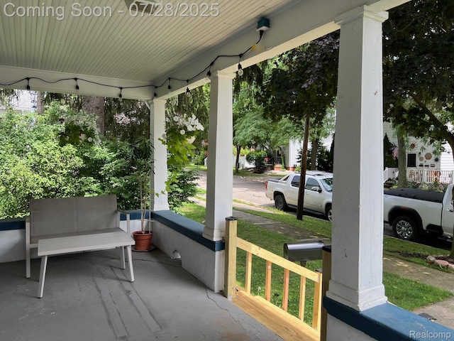617 N Madison St, Lapeer, MI 48446 - photo 6