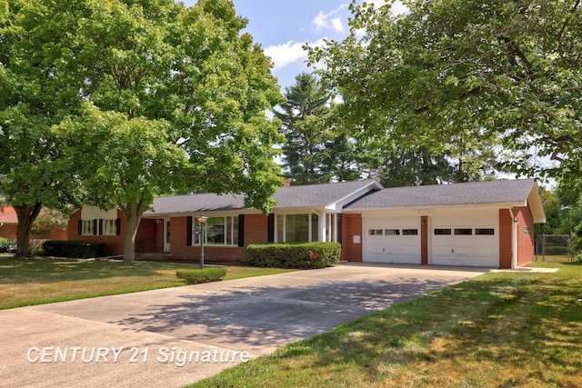 1330 Lathrup Ave, Saginaw, MI 48638 - photo 1