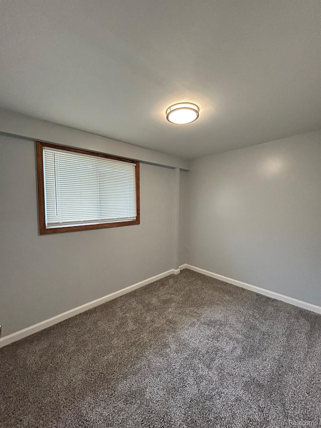 33 S Tasmania St, Pontiac, MI 48342 - photo 9