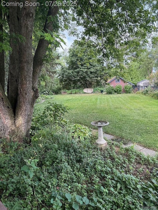 472 Riverside Dr, Wyandotte, MI 48192 - photo 4
