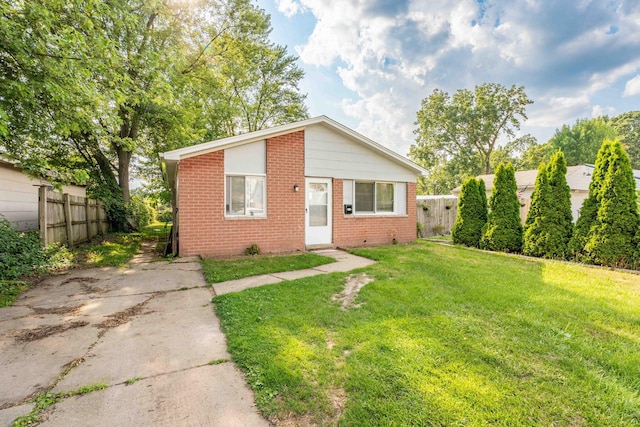 6516 Oak St, Taylor, MI 48180 - photo 2