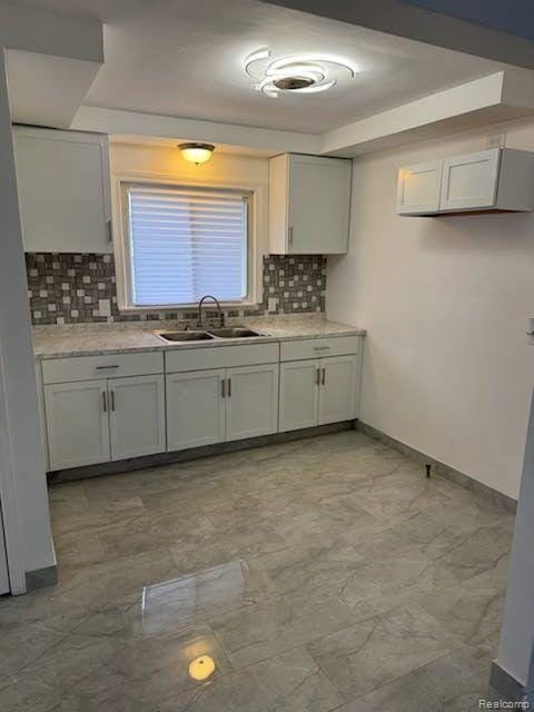 20431 Fenton St, Detroit, MI 48219 - photo 7