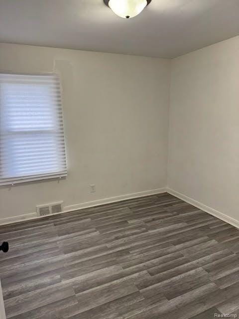 20431 Fenton St, Detroit, MI 48219 - photo 11