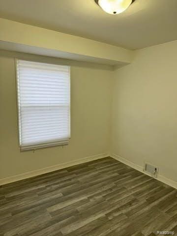 20431 Fenton St, Detroit, MI 48219 - photo 12