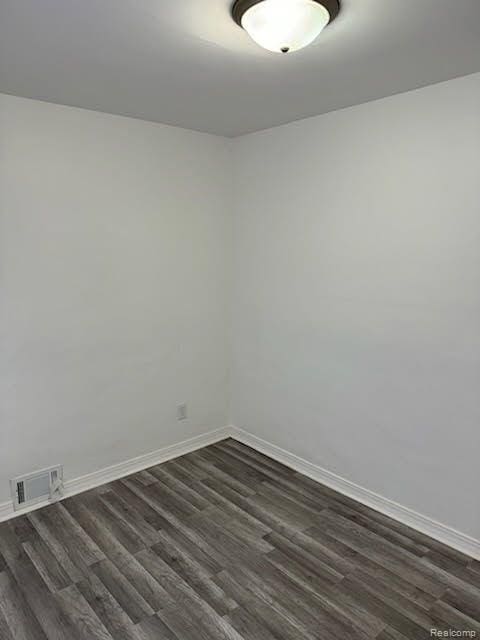 20431 Fenton St, Detroit, MI 48219 - photo 15