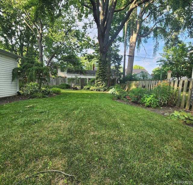 20651 Damman St, Harper Woods, MI 48225 - photo 3
