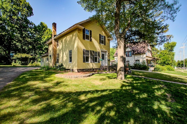 512 W Washington St, Greenville, MI 48838 - photo 1
