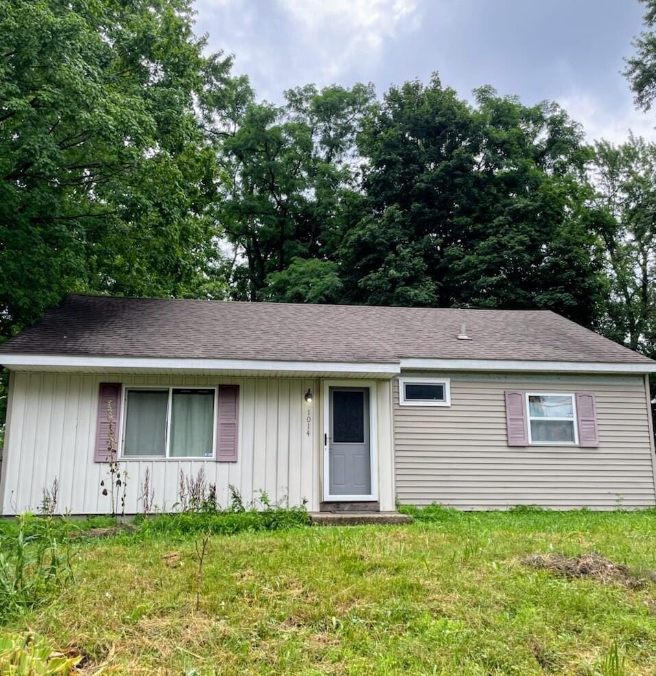 1014 Charlotte Ave, Kalamazoo, MI 49048 - photo 1