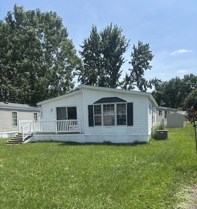 6913 Londal Cir, Lansing, MI 48911 - photo 2