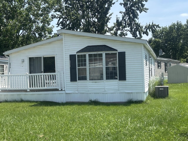 6913 Londal Cir, Lansing, MI 48911 - photo 3