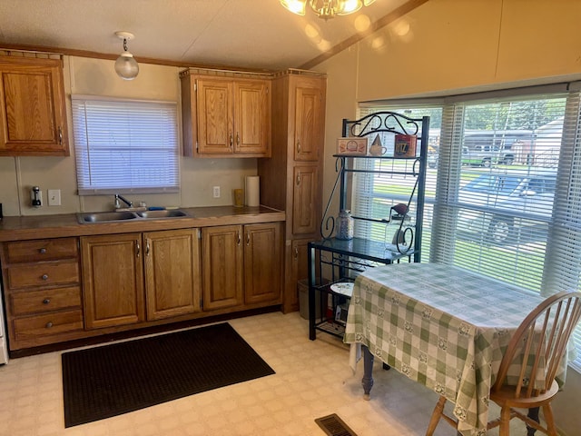 6913 Londal Cir, Lansing, MI 48911 - photo 5