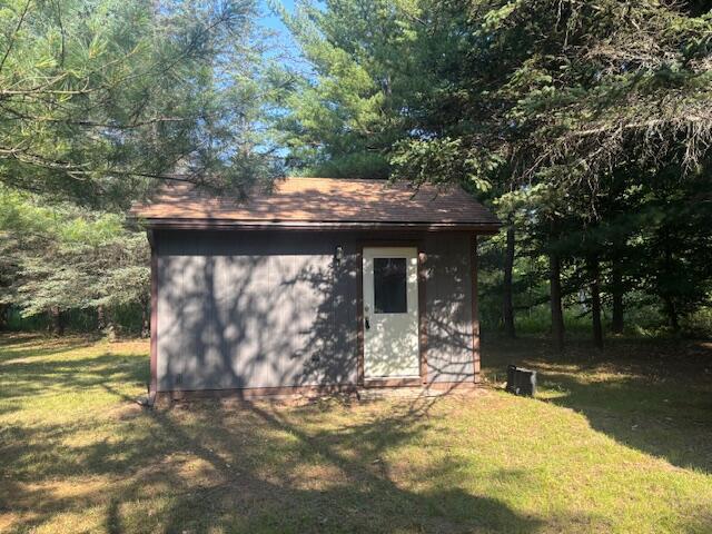 4222 N Spruce Ave, White Cloud, MI 49349 - photo 4