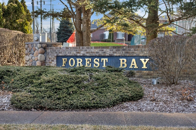 1079 Forest Bay Dr, Waterford, MI 48328 - photo 43