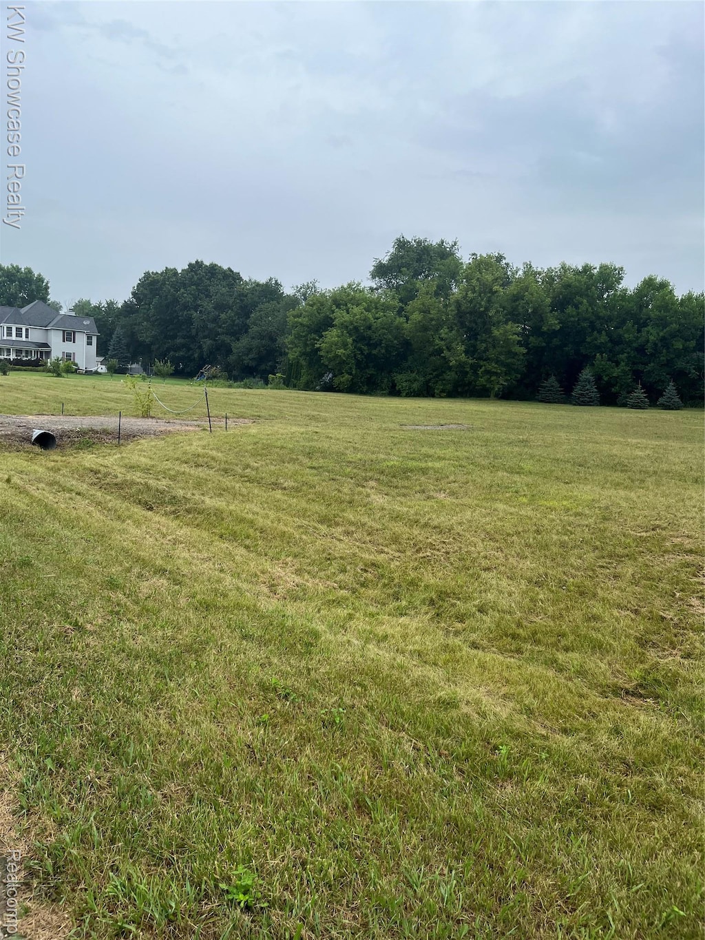 4640 Melanie Ln, White Lake, MI 48383 - photo 1