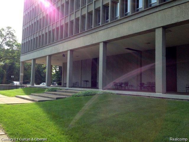 22700 Garrison St Unit 406, Dearborn, MI 48124 - photo 3