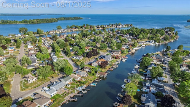 30500 Bayview Dr, Gibraltar, MI 48173 - photo 5