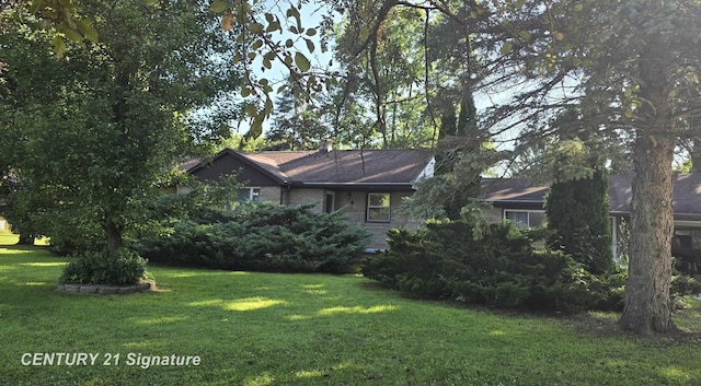 13547 Dixie Hwy, Birch Run, MI 48415 - photo 2