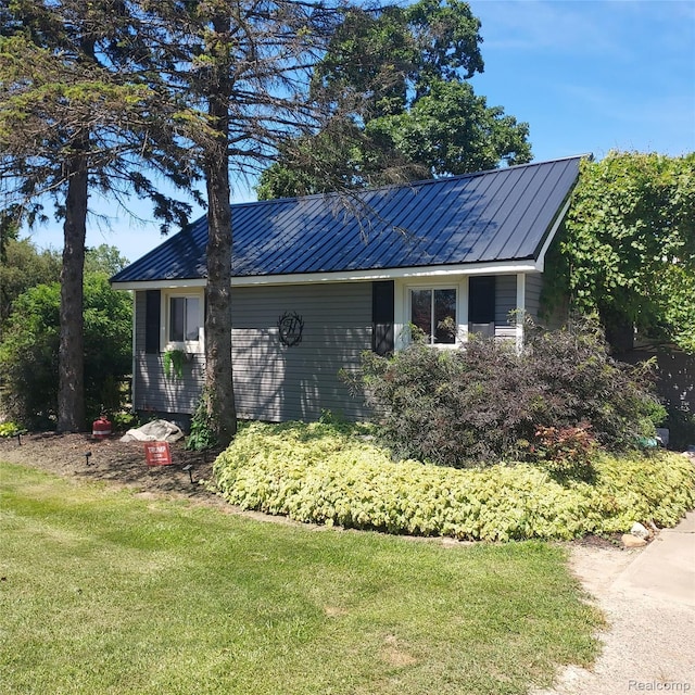 4481 Belford Rd, Holly, MI 48442 - photo 1