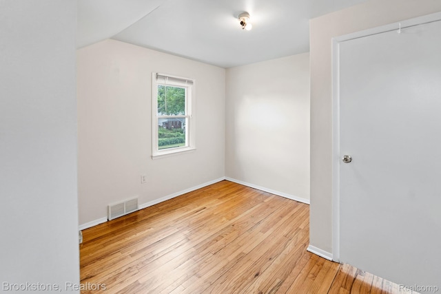 314 W Muir Ave, Hazel Park, MI 48030 - photo 20