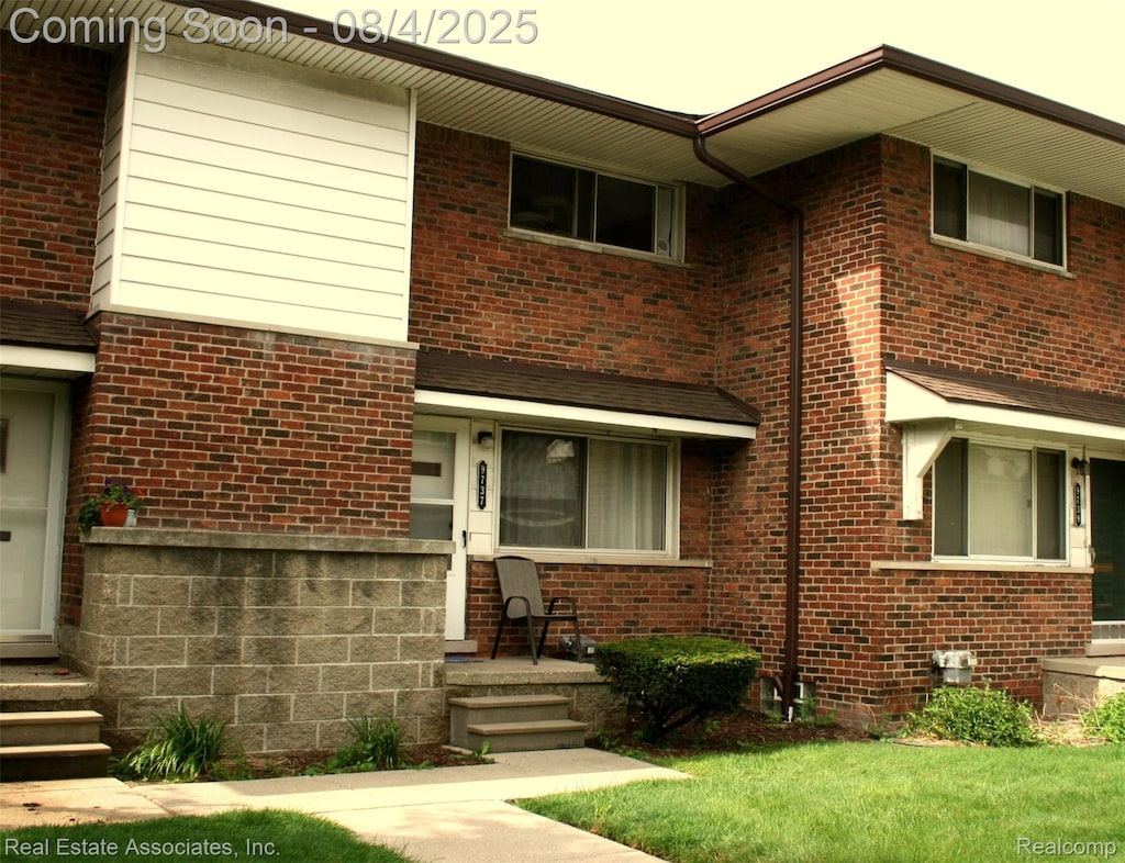 9737 Middlebelt Rd Unit 12, Livonia, MI 48150 - photo 3