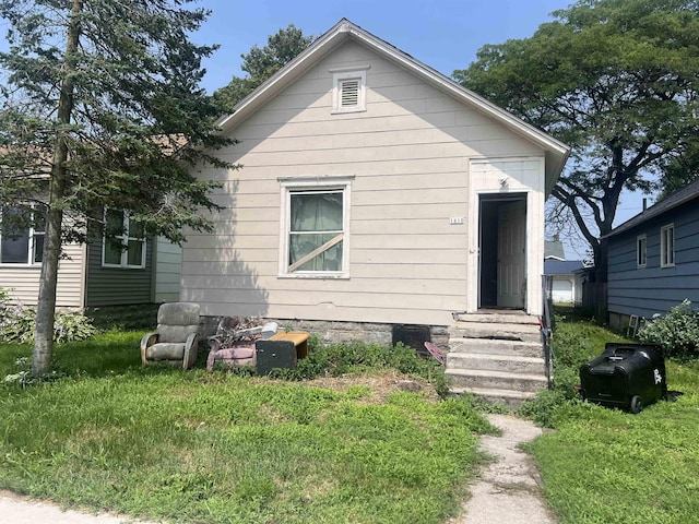1610 15th Ave, Menominee, MI 49858 - photo 1