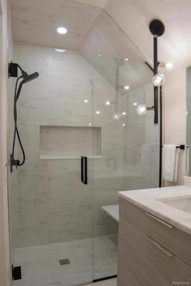 230 Chestnut Cir, Bloomfield Hills, MI 48304 - photo 79