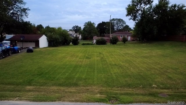 31525 Windsor St, Dearborn Heights, MI 48135 - photo 2
