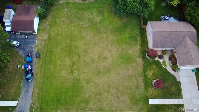 31525 Windsor St, Dearborn Heights, MI 48135 - photo 4