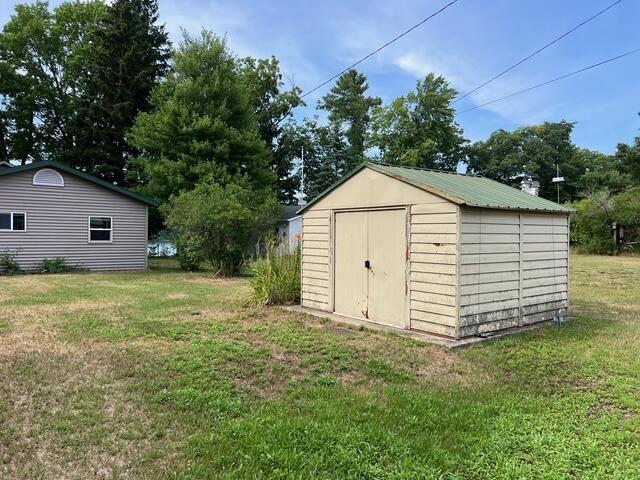 3283 W Ridge St, White Cloud, MI 49349 - photo 36