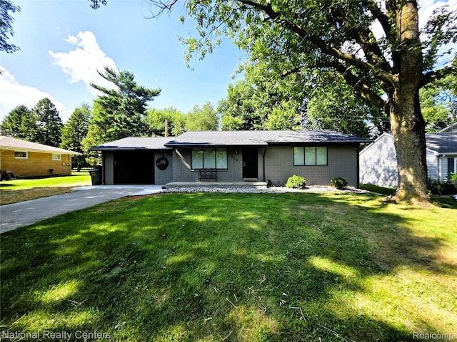 215 Almont Ave, Almont, MI 48003 - photo 2
