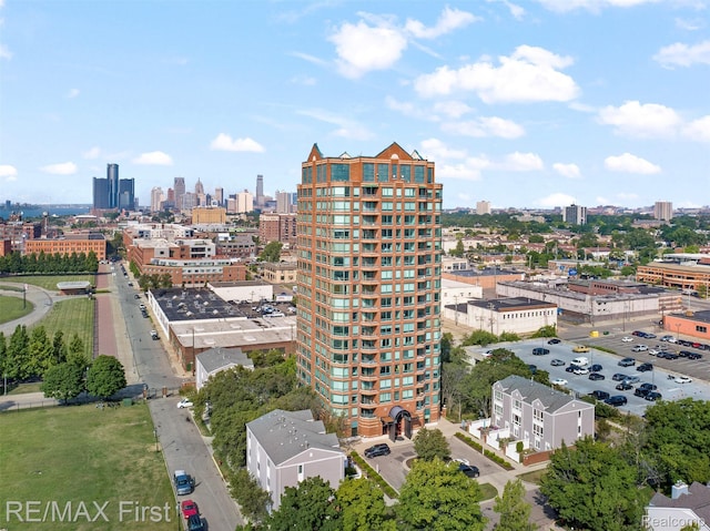 3320 Spinnaker Ln Unit 10D, Detroit, MI 48207 - photo 2