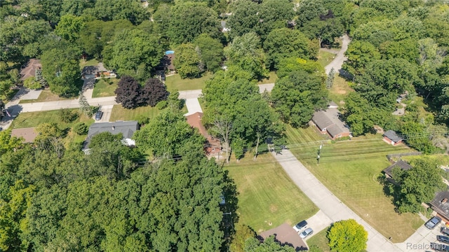 8293 Woodcrest Dr, Grosse Ile, MI 48138 - photo 41