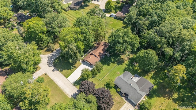 8293 Woodcrest Dr, Grosse Ile, MI 48138 - photo 43