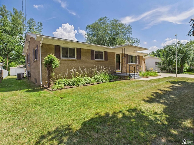 15586 Spruce St, Monroe, MI 48161 - photo 1