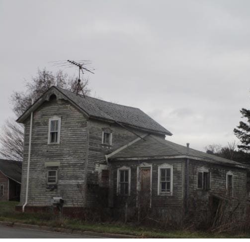 128 N Marshall St, Burlington, MI 49029 - photo 1