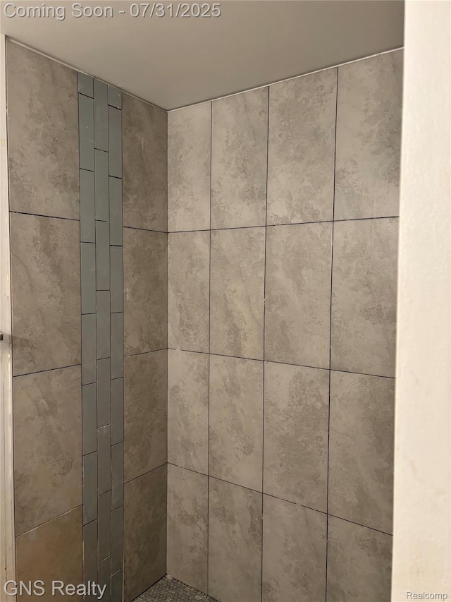 44594 Connecticut Ct, Clinton Township, MI 48038 - photo 9