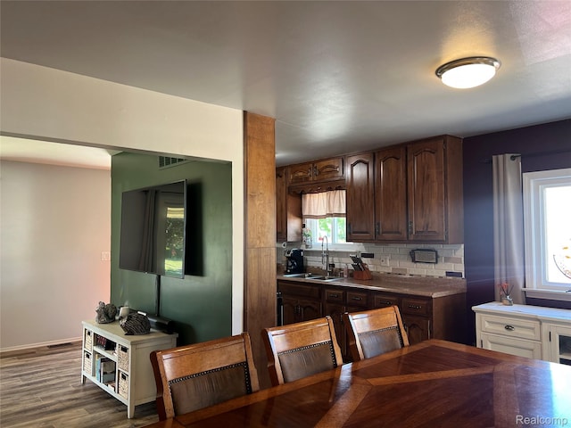 2121 Minerva St, Westland, MI 48186 - photo 12