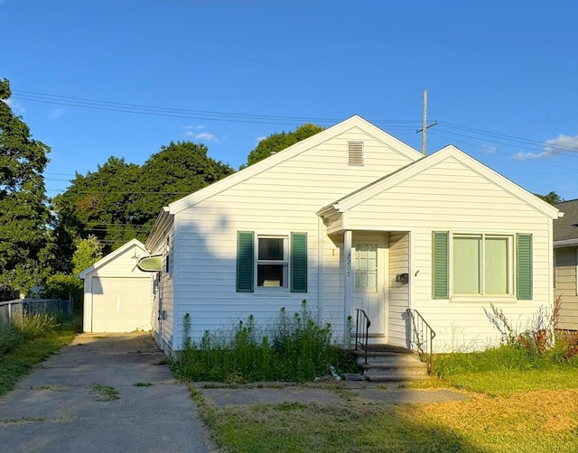 2205 S Pennsylvania Ave, Lansing, MI 48910 - photo 1