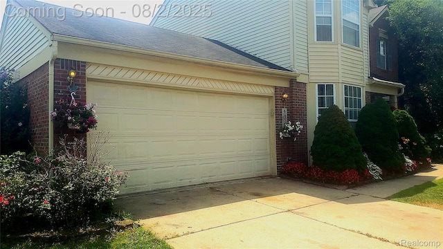 45381 Greenbriar Dr, Belleville, MI 48111 - photo 2