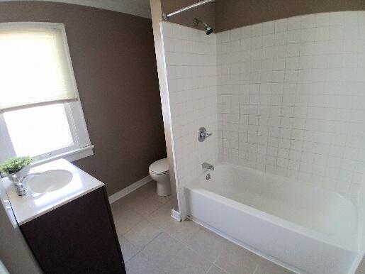 940 Lake Michigan Dr NW, Grand Rapids, MI 49504 - photo 18