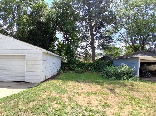940 Lake Michigan Dr NW, Grand Rapids, MI 49504 - photo 32
