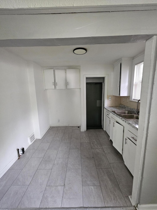 11608 Duchess St, Detroit, MI 48224 - photo 4