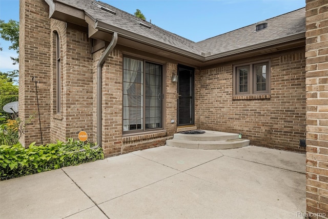16281 Pine Ridge Dr N, Fraser, MI 48026 - photo 3