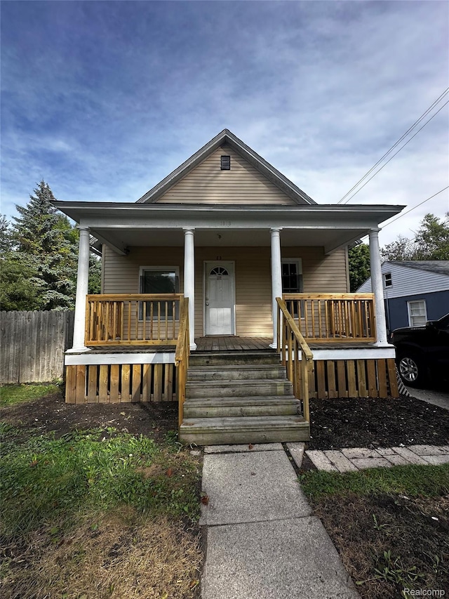 1818 N Woodbridge St, Saginaw, MI 48602 - photo 1