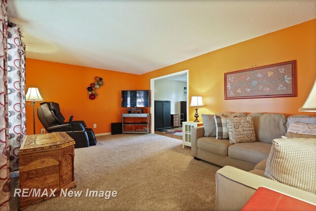 8889 Crooked Creek Dr, Saginaw, MI 48609 - photo 11